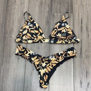 Rip Curl Black and‎ Orange floral Bikini